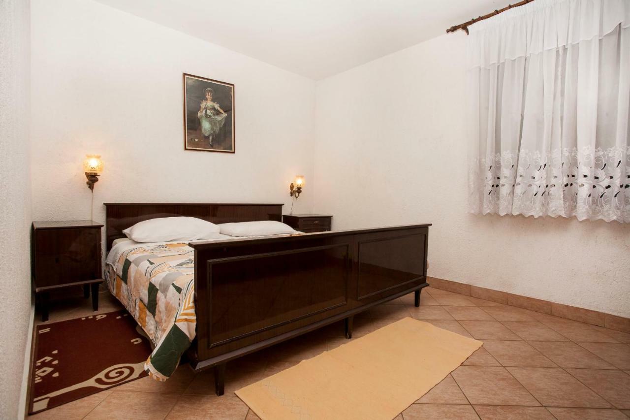 Apartment Regina Rovinj Buitenkant foto