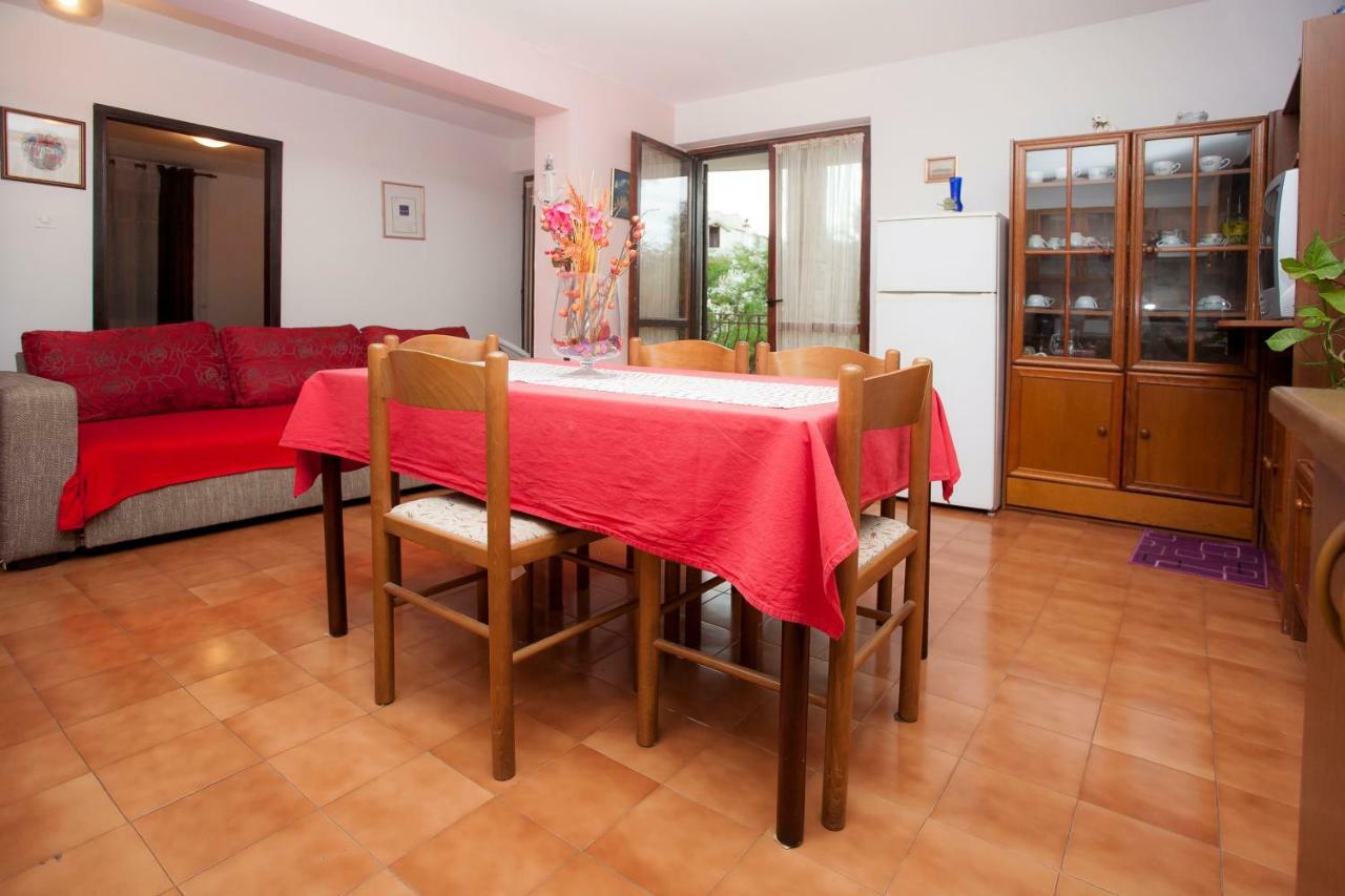 Apartment Regina Rovinj Buitenkant foto