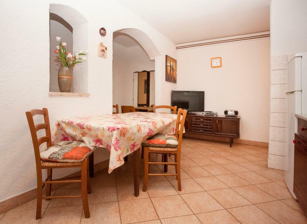 Apartment Regina Rovinj Buitenkant foto