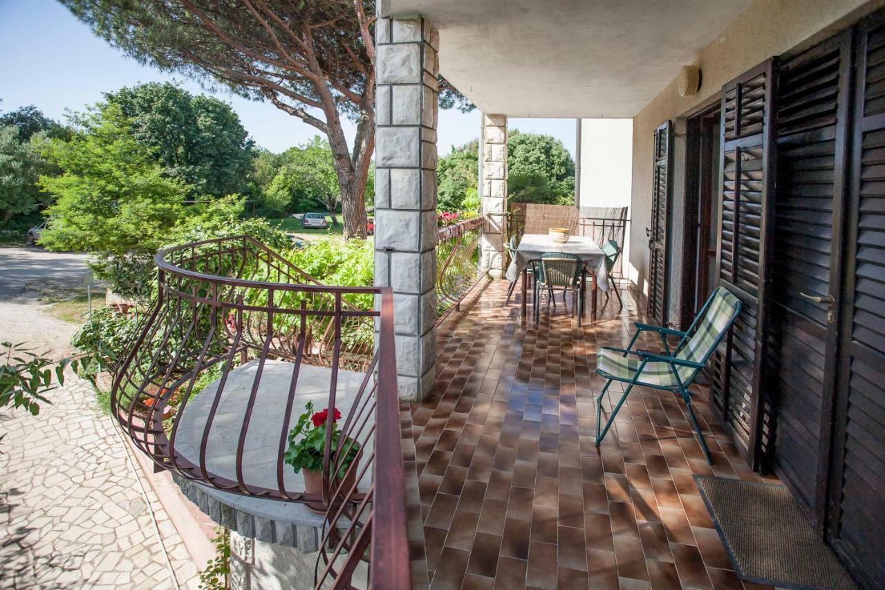 Apartment Regina Rovinj Buitenkant foto