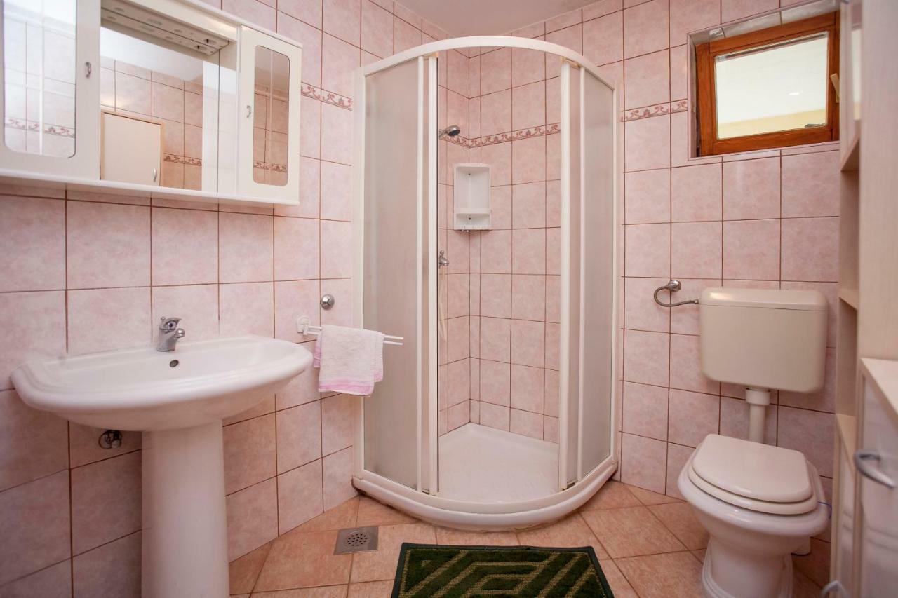 Apartment Regina Rovinj Buitenkant foto