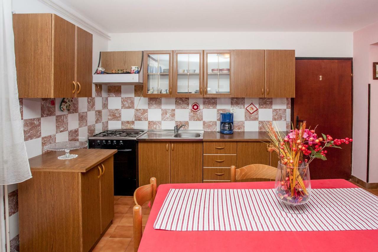 Apartment Regina Rovinj Buitenkant foto